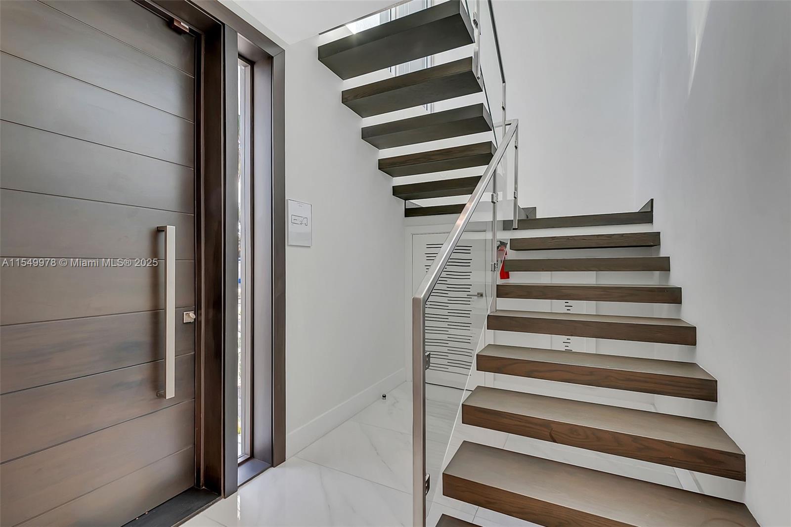 2870 N Ocean Dr, Hollywood, Florida 33019, 3 Bedrooms Bedrooms, ,3 BathroomsBathrooms,Residential,For Sale,2870 N Ocean Dr,A11549978