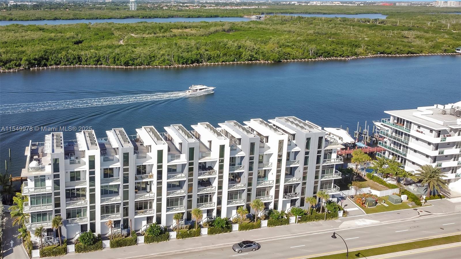 2870 N Ocean Dr, Hollywood, Florida 33019, 3 Bedrooms Bedrooms, ,3 BathroomsBathrooms,Residential,For Sale,2870 N Ocean Dr,A11549978