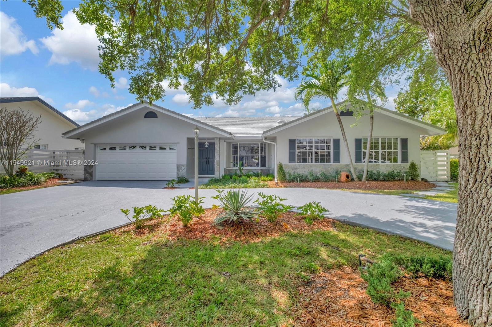 14030 SW 145th Ter  For Sale A11549921, FL