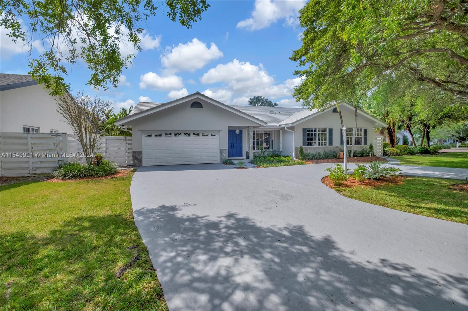 14030 145th Ter, Miami, FL, 33186 United States, 5 Bedrooms Bedrooms, ,3 BathroomsBathrooms,Residential,For Sale,145th Ter,A11549921