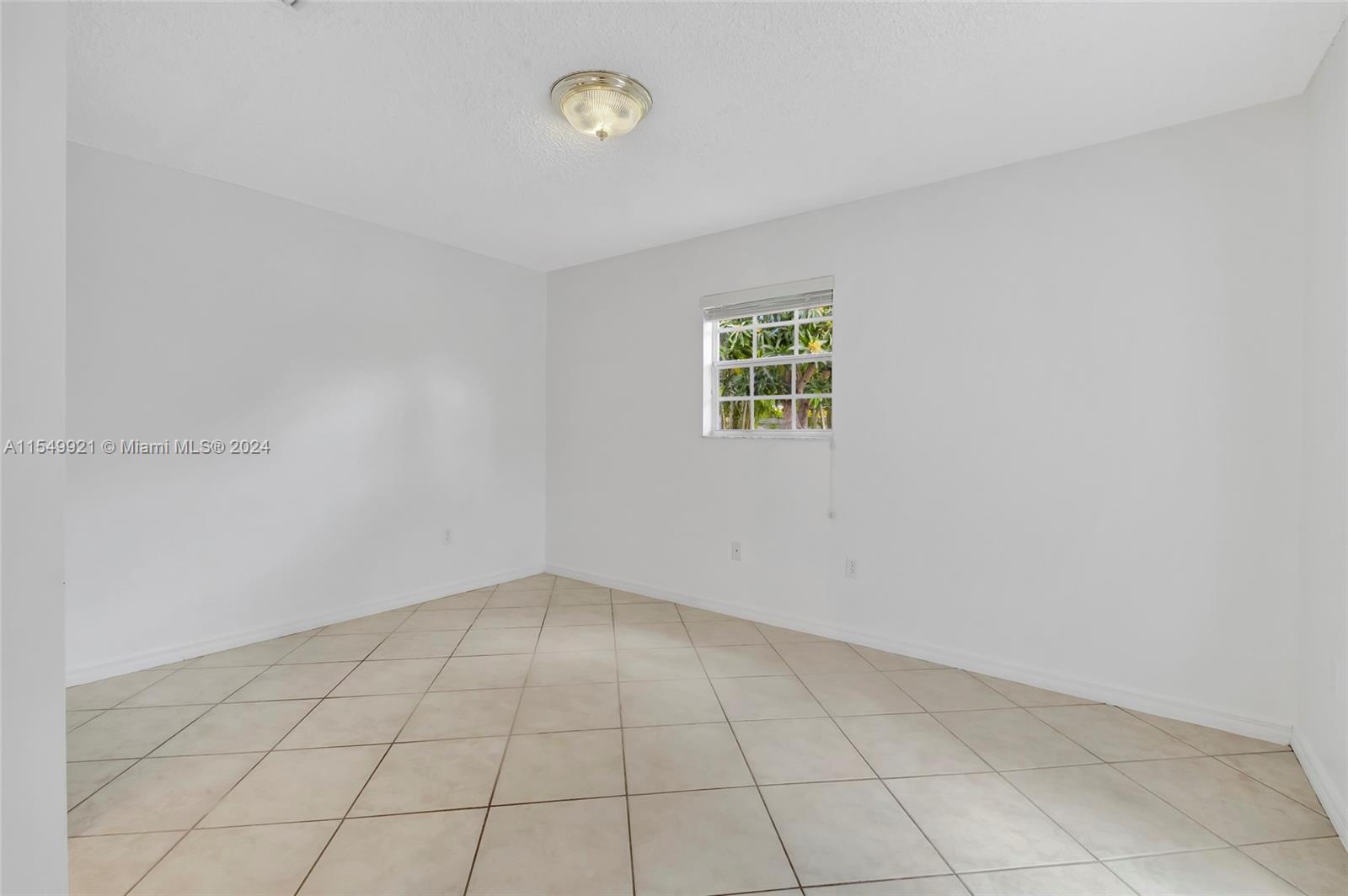 14030 145th Ter, Miami, FL, 33186 United States, 5 Bedrooms Bedrooms, ,3 BathroomsBathrooms,Residential,For Sale,145th Ter,A11549921