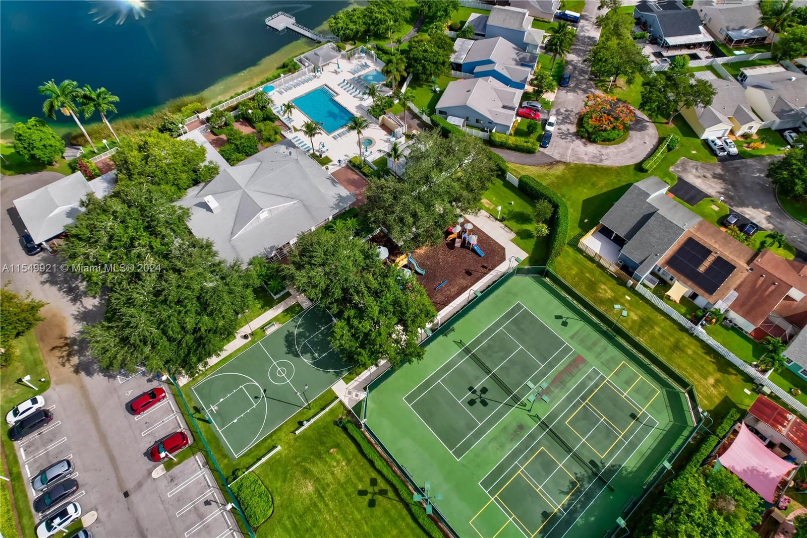 14030 145th Ter, Miami, FL, 33186 United States, 5 Bedrooms Bedrooms, ,3 BathroomsBathrooms,Residential,For Sale,145th Ter,A11549921
