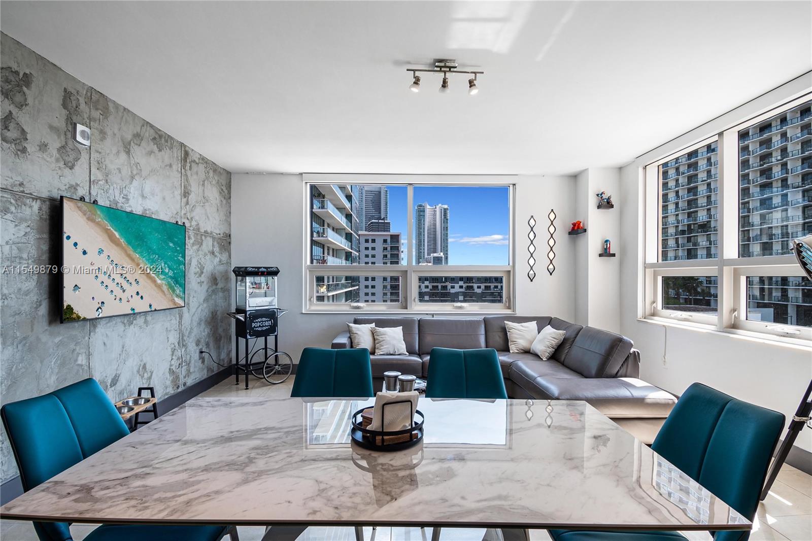 3250 1st Ave, Miami, FL, 33137 United States, 2 Bedrooms Bedrooms, ,2 BathroomsBathrooms,Residential,For Sale,1st Ave,A11549879