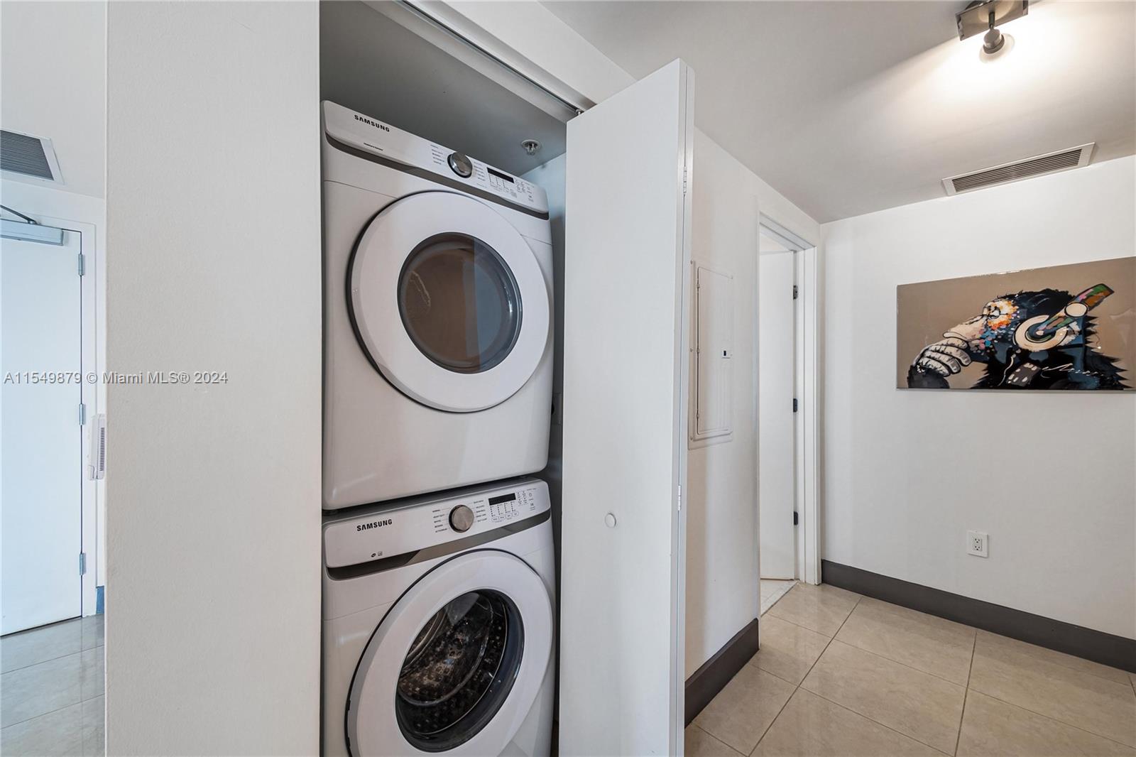 3250 1st Ave, Miami, FL, 33137 United States, 2 Bedrooms Bedrooms, ,2 BathroomsBathrooms,Residential,For Sale,1st Ave,A11549879