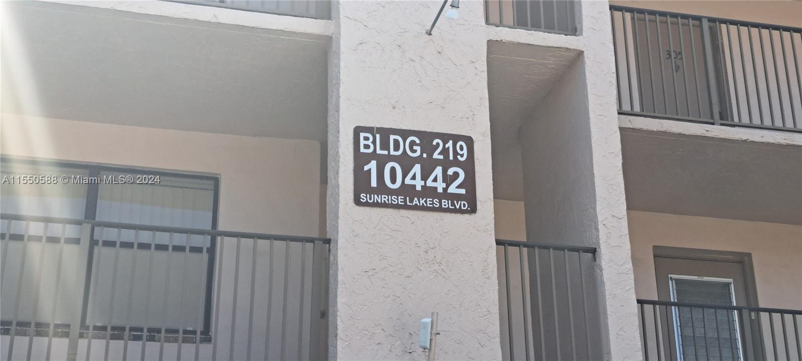 Sunrise, FL, 33322 United States, 2 Bedrooms Bedrooms, ,1 BathroomBathrooms,Residential,For Sale,A11550588