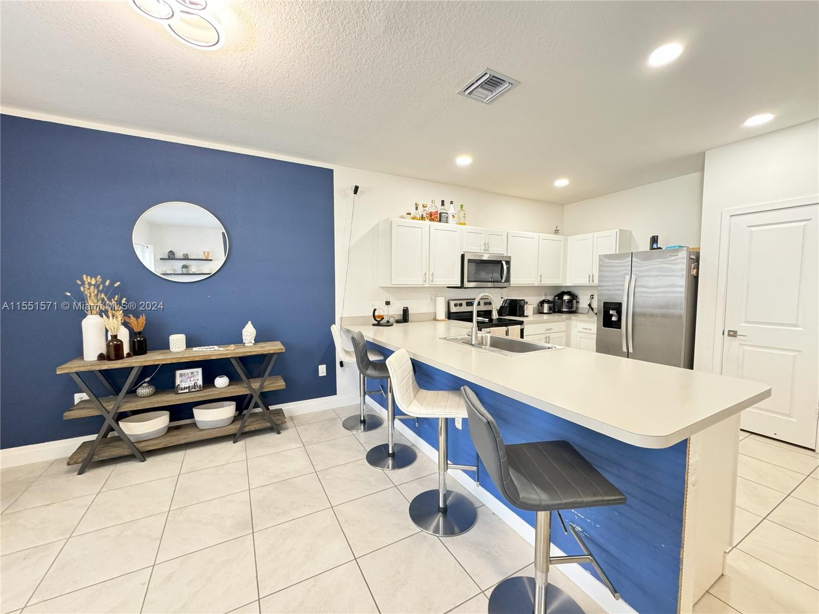 913 18th St, Homestead, FL, 33034 United States, 3 Bedrooms Bedrooms, ,2 BathroomsBathrooms,Residential,For Sale,18th St,A11551571