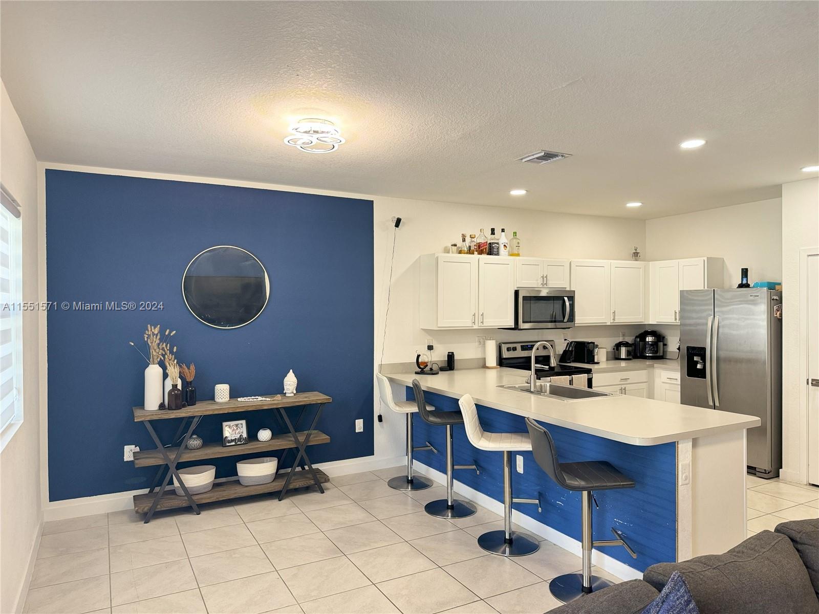 913 18th St, Homestead, FL, 33034 United States, 3 Bedrooms Bedrooms, ,2 BathroomsBathrooms,Residential,For Sale,18th St,A11551571