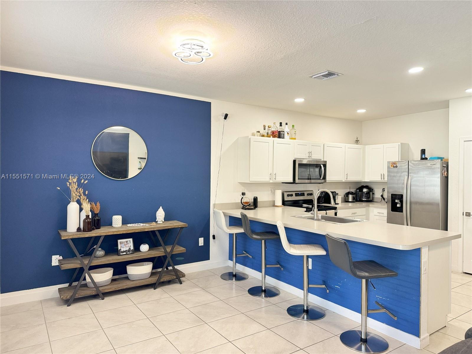 913 18th St, Homestead, FL, 33034 United States, 3 Bedrooms Bedrooms, ,2 BathroomsBathrooms,Residential,For Sale,18th St,A11551571