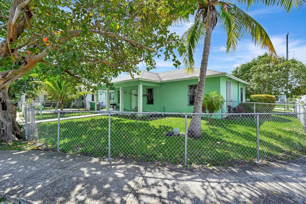 1858 NW 1st Pl, Miami, Florida 33136, 3 Bedrooms Bedrooms, ,1 BathroomBathrooms,Residential,For Sale,1858 NW 1st Pl,A11551286