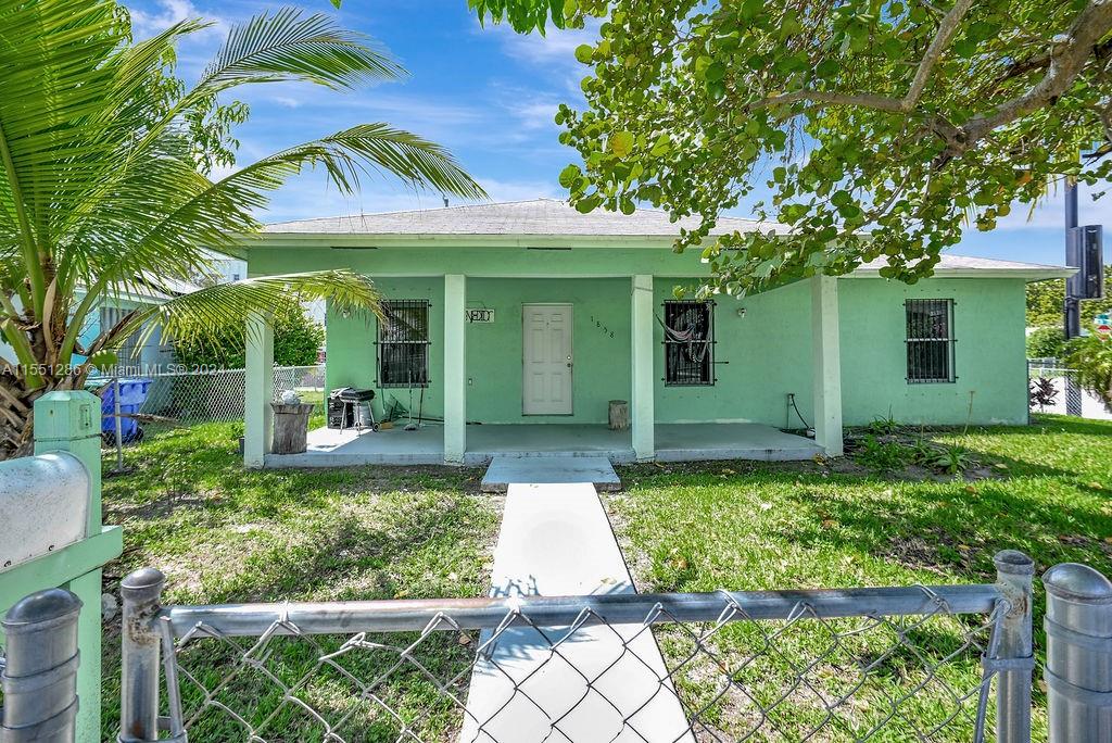 1858 NW 1st Pl, Miami, Florida 33136, 3 Bedrooms Bedrooms, ,1 BathroomBathrooms,Residential,For Sale,1858 NW 1st Pl,A11551286