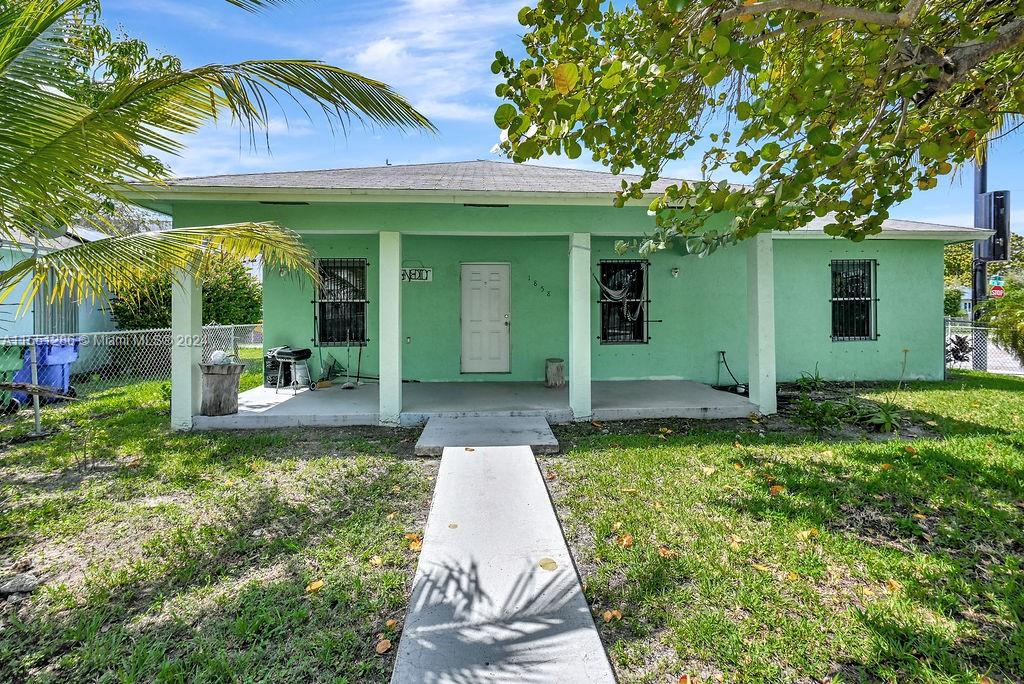 1858 NW 1st Pl, Miami, Florida 33136, 3 Bedrooms Bedrooms, ,1 BathroomBathrooms,Residential,For Sale,1858 NW 1st Pl,A11551286