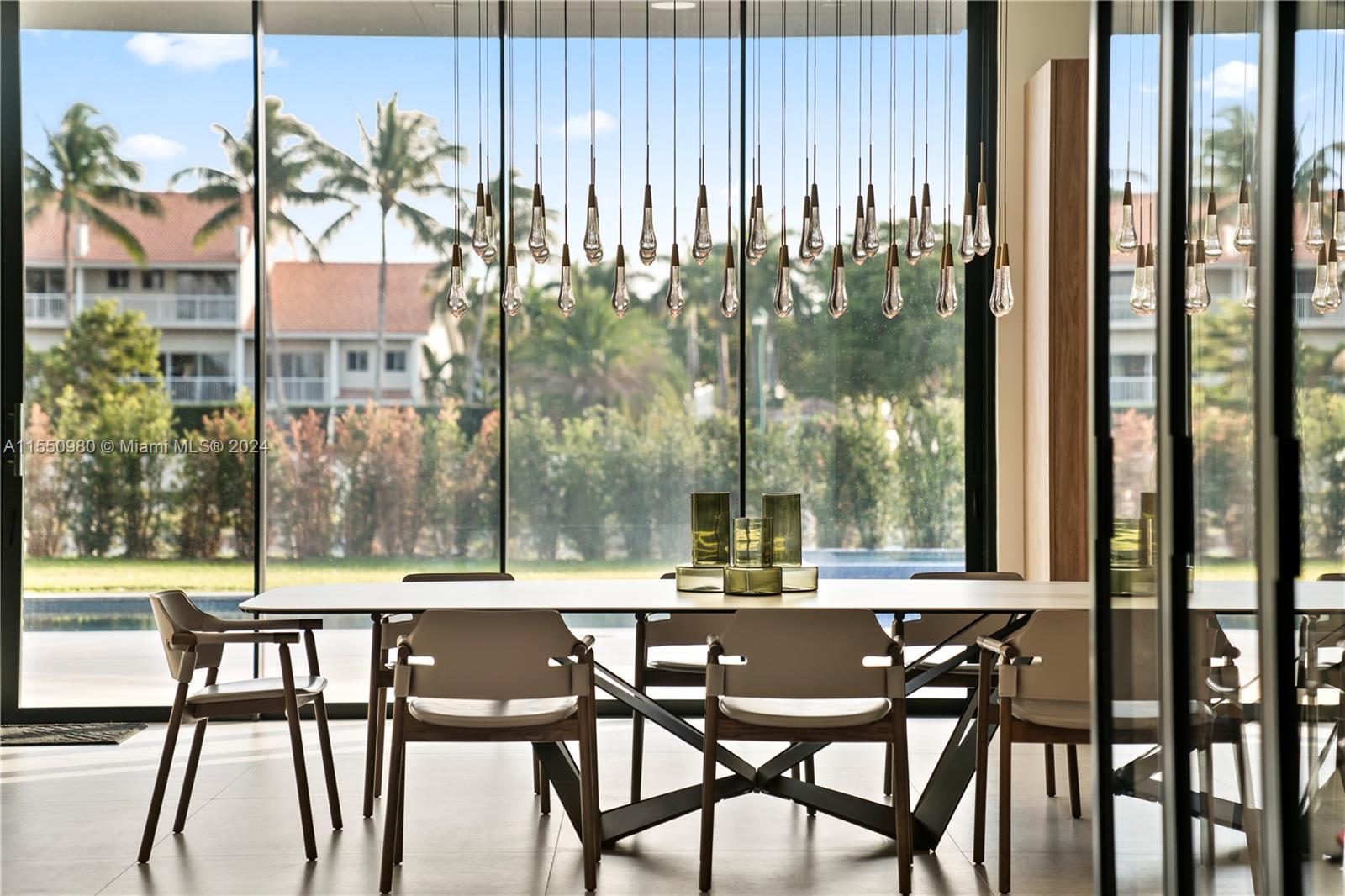 493 Holiday Dr, Hallandale Beach, Florida 33009, 6 Bedrooms Bedrooms, ,6 BathroomsBathrooms,Residential,For Sale,493 Holiday Dr,A11550980