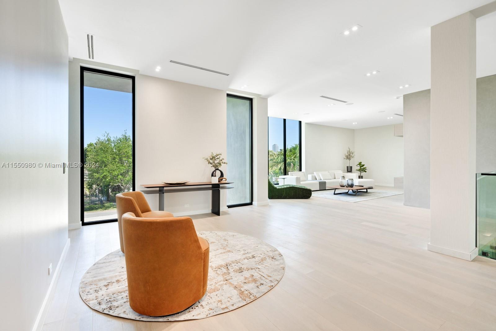 493 Holiday Dr, Hallandale Beach, Florida 33009, 6 Bedrooms Bedrooms, ,6 BathroomsBathrooms,Residential,For Sale,493 Holiday Dr,A11550980