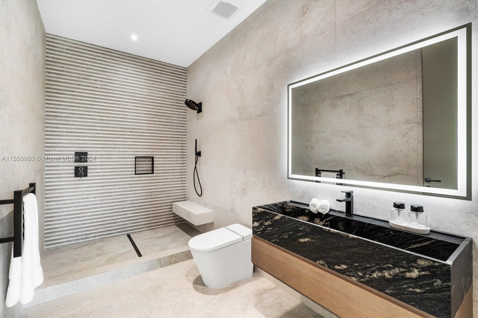 493 Holiday Dr, Hallandale Beach, Florida 33009, 6 Bedrooms Bedrooms, ,6 BathroomsBathrooms,Residential,For Sale,493 Holiday Dr,A11550980