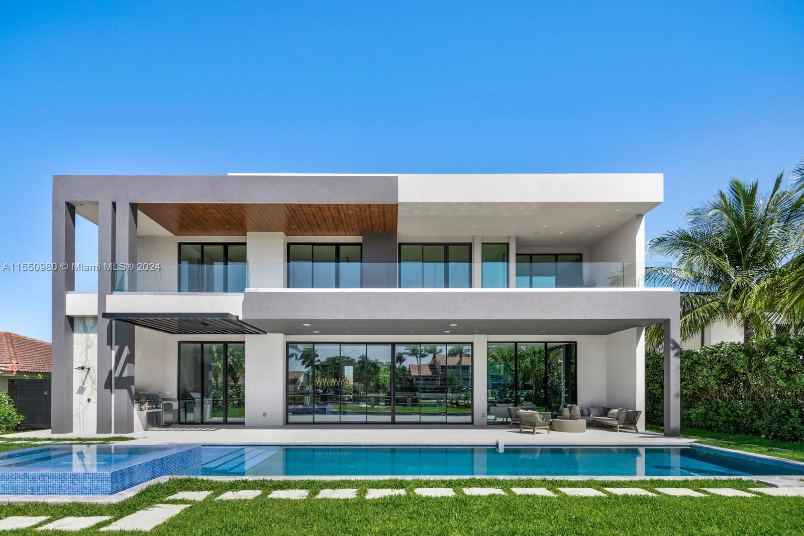 493 Holiday Dr, Hallandale Beach, Florida 33009, 6 Bedrooms Bedrooms, ,6 BathroomsBathrooms,Residential,For Sale,493 Holiday Dr,A11550980