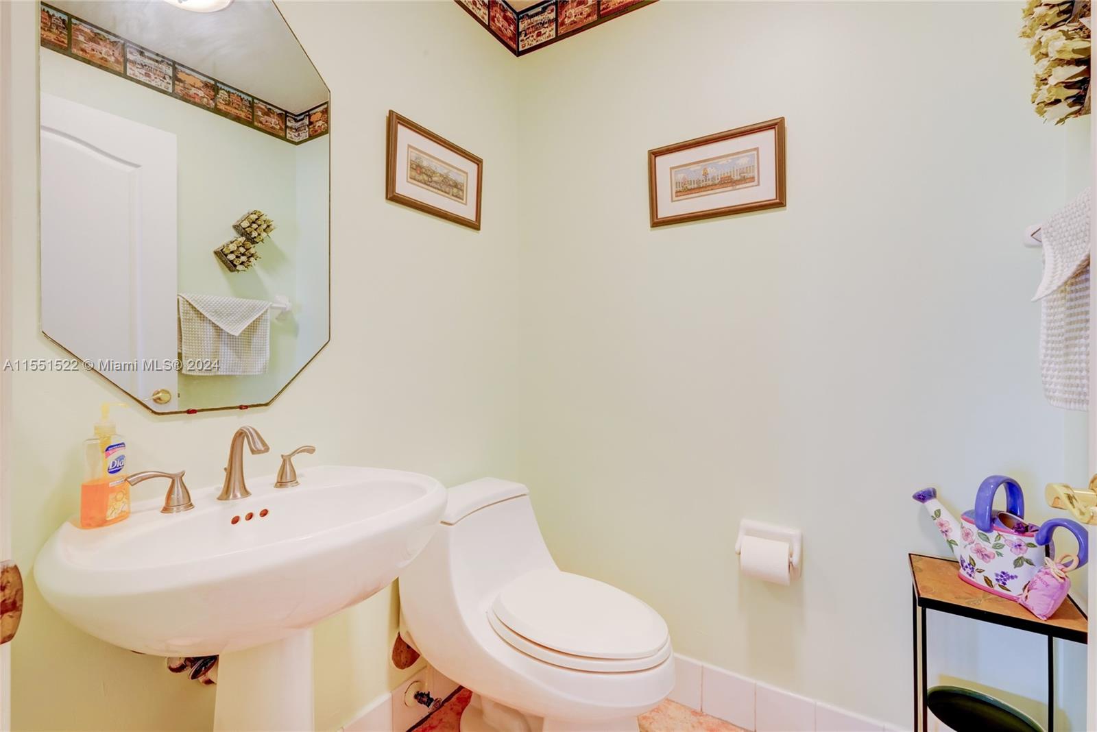 5240 NW 104th Ct, Doral, Florida 33178, 3 Bedrooms Bedrooms, ,2 BathroomsBathrooms,Residential,For Sale,5240 NW 104th Ct,A11551522