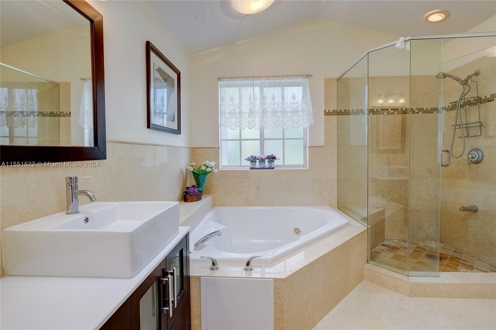 5240 NW 104th Ct, Doral, Florida 33178, 3 Bedrooms Bedrooms, ,2 BathroomsBathrooms,Residential,For Sale,5240 NW 104th Ct,A11551522