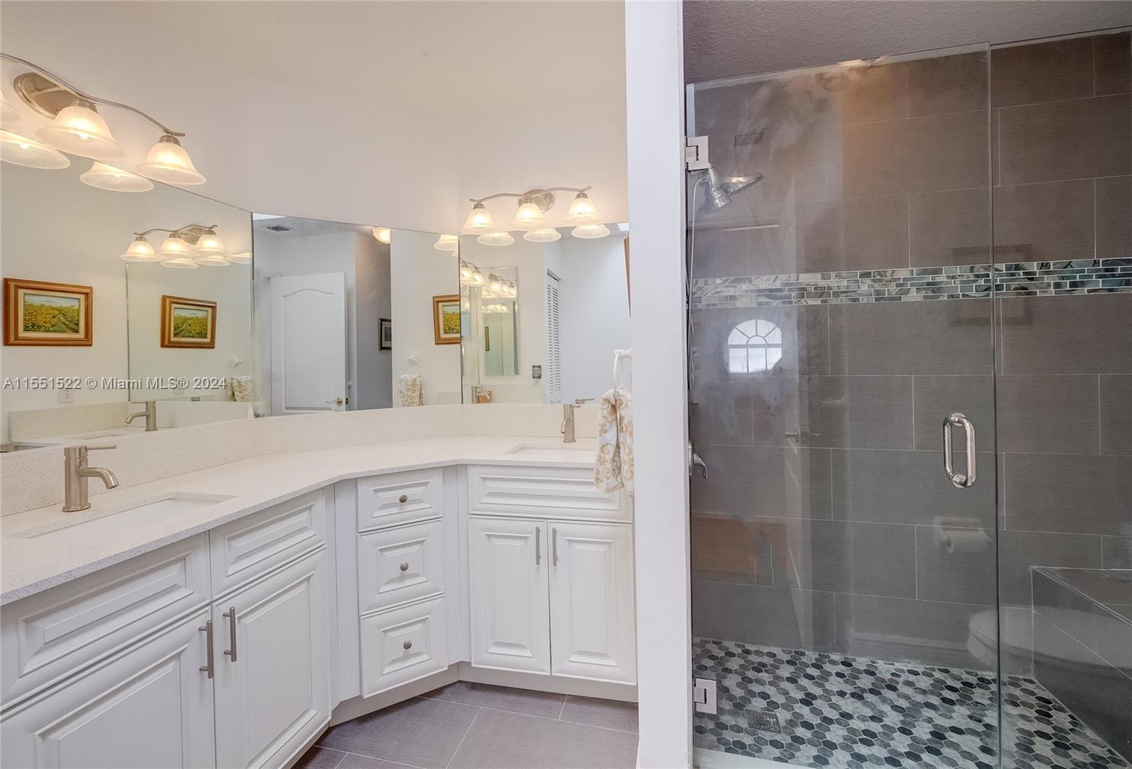 5240 NW 104th Ct, Doral, Florida 33178, 3 Bedrooms Bedrooms, ,2 BathroomsBathrooms,Residential,For Sale,5240 NW 104th Ct,A11551522