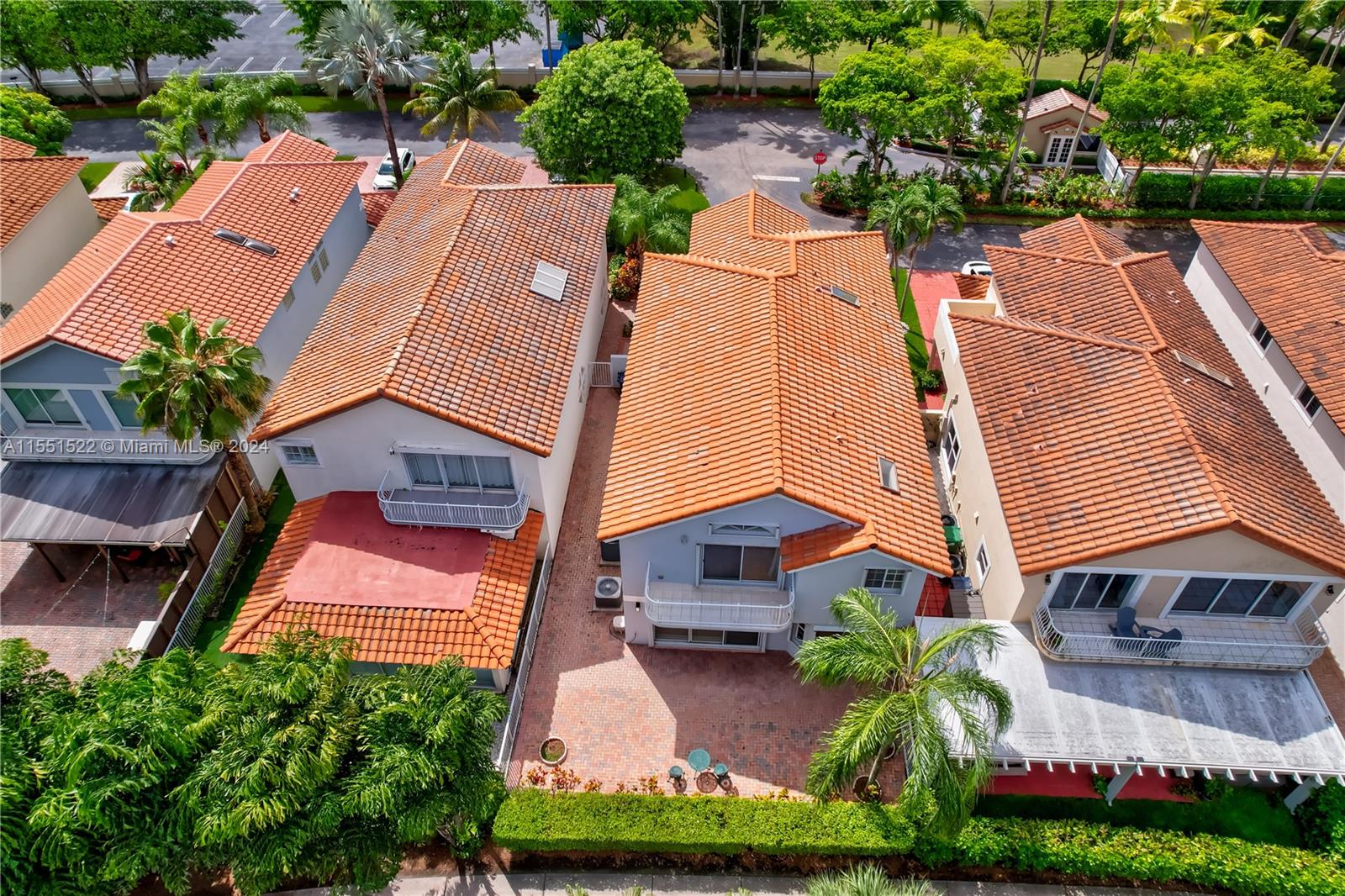 5240 NW 104th Ct, Doral, Florida 33178, 3 Bedrooms Bedrooms, ,2 BathroomsBathrooms,Residential,For Sale,5240 NW 104th Ct,A11551522