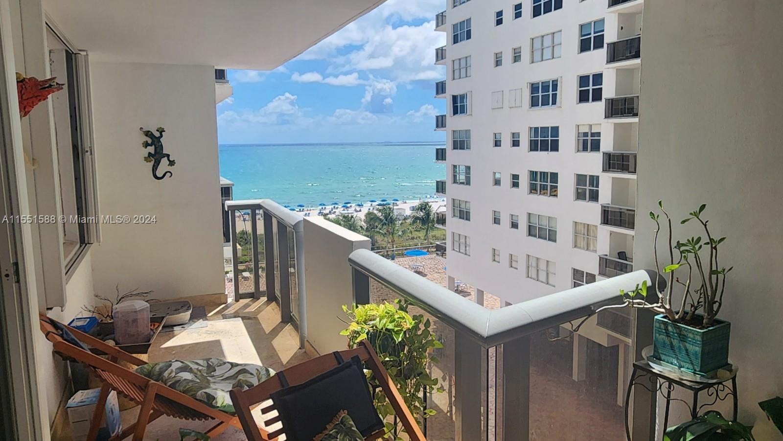 6039 Collins Ave, Miami Beach, FL, 33140 United States, 4 Bedrooms Bedrooms, ,2 BathroomsBathrooms,Residential,For Sale,Collins Ave,A11551588