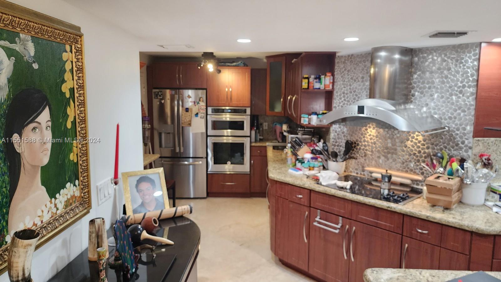 6039 Collins Ave, Miami Beach, FL, 33140 United States, 4 Bedrooms Bedrooms, ,2 BathroomsBathrooms,Residential,For Sale,Collins Ave,A11551588