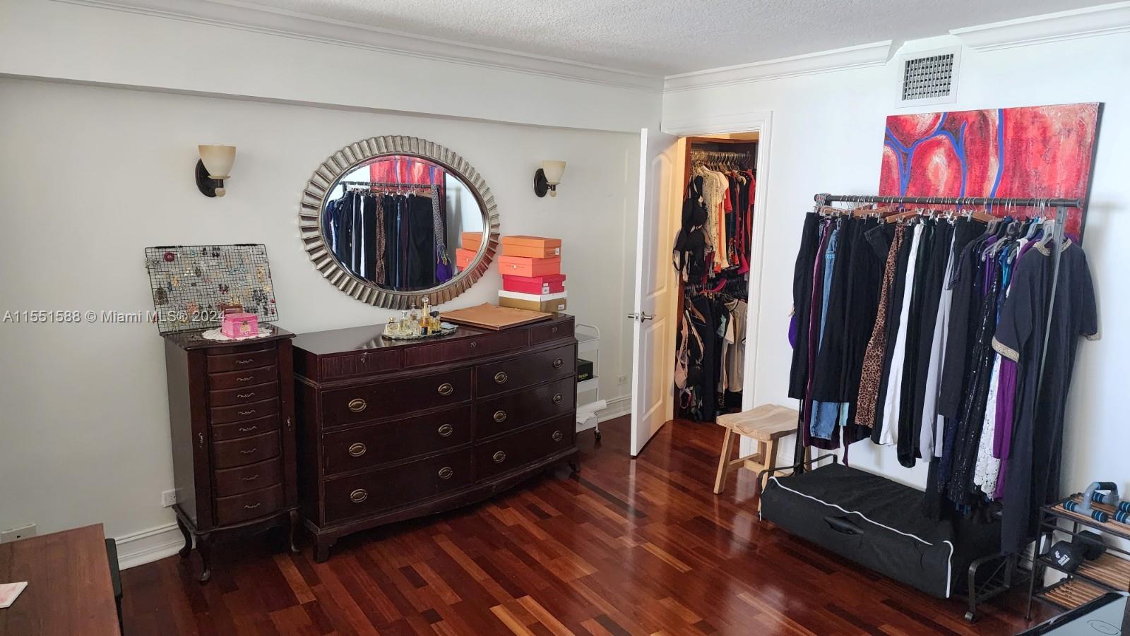 6039 Collins Ave 708, Miami Beach, Florida 33140, 4 Bedrooms Bedrooms, ,2 BathroomsBathrooms,Residential,For Sale,6039 Collins Ave 708,A11551588