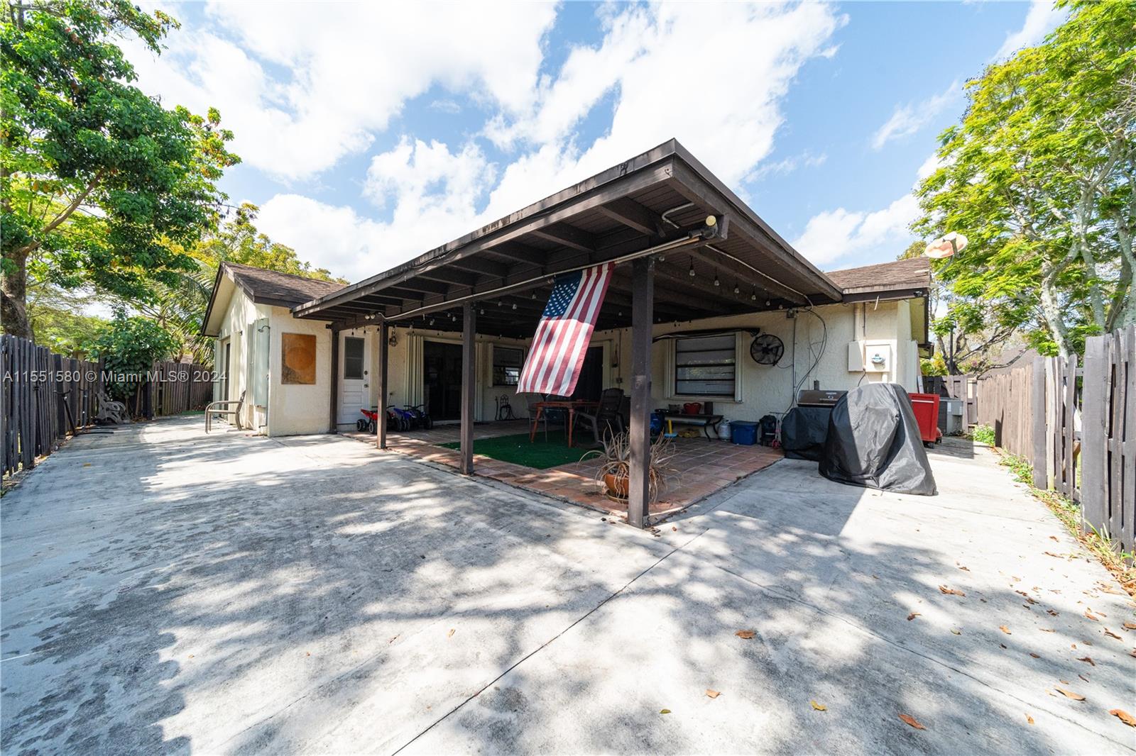 13416 108th St Cir N, Miami, FL, 33186 United States, 3 Bedrooms Bedrooms, ,2 BathroomsBathrooms,Residential,For Sale,108th St Cir N,A11551580