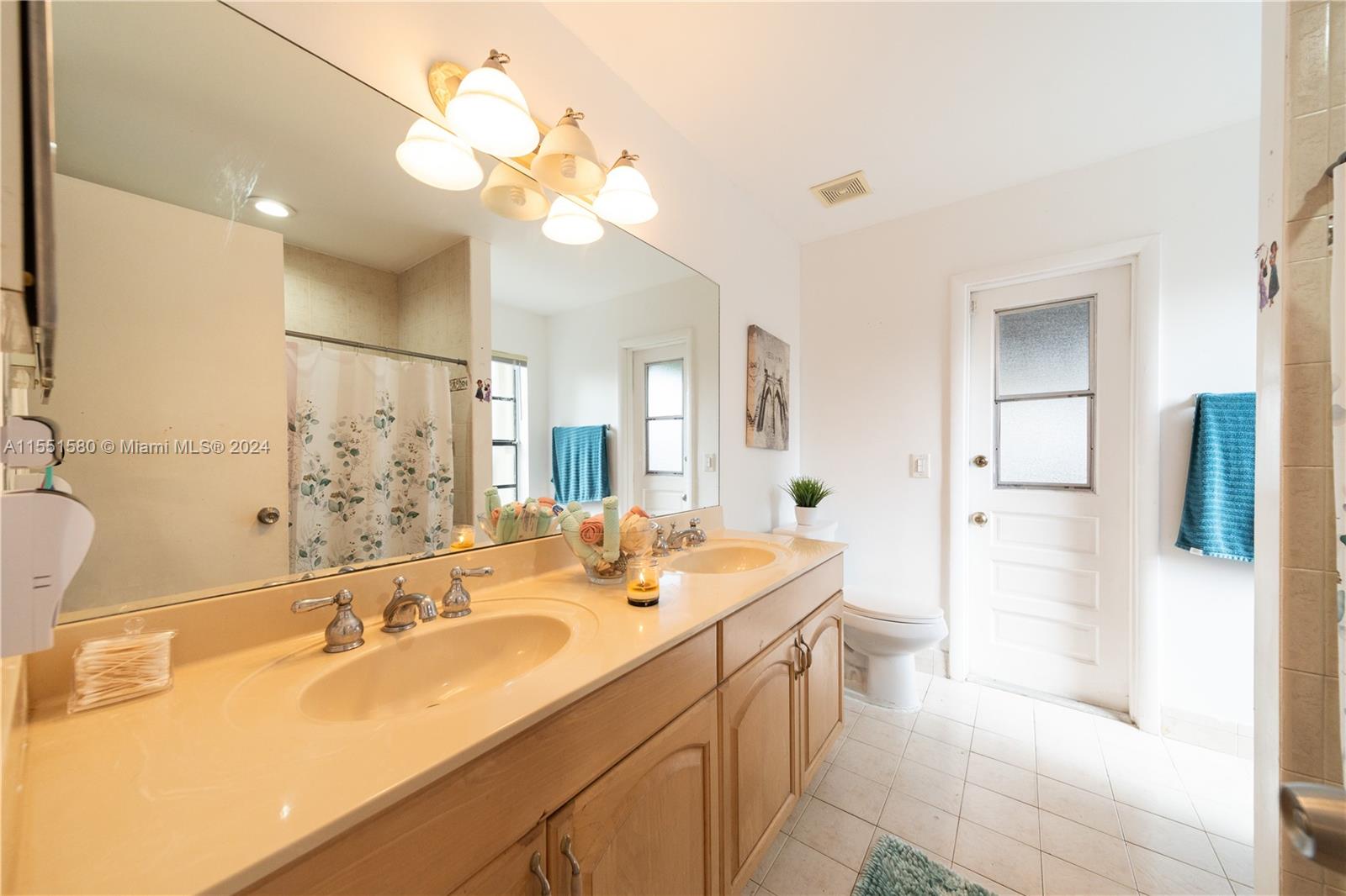 13416 108th St Cir N, Miami, FL, 33186 United States, 3 Bedrooms Bedrooms, ,2 BathroomsBathrooms,Residential,For Sale,108th St Cir N,A11551580
