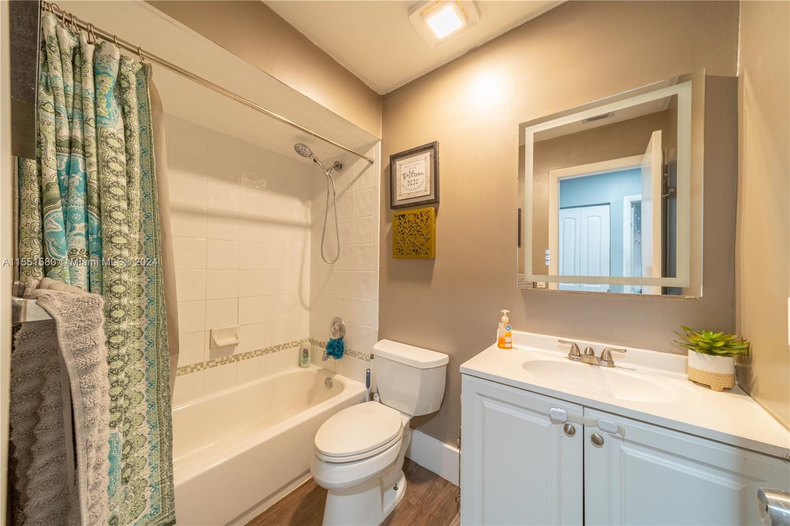 13416 108th St Cir N, Miami, FL, 33186 United States, 3 Bedrooms Bedrooms, ,2 BathroomsBathrooms,Residential,For Sale,108th St Cir N,A11551580
