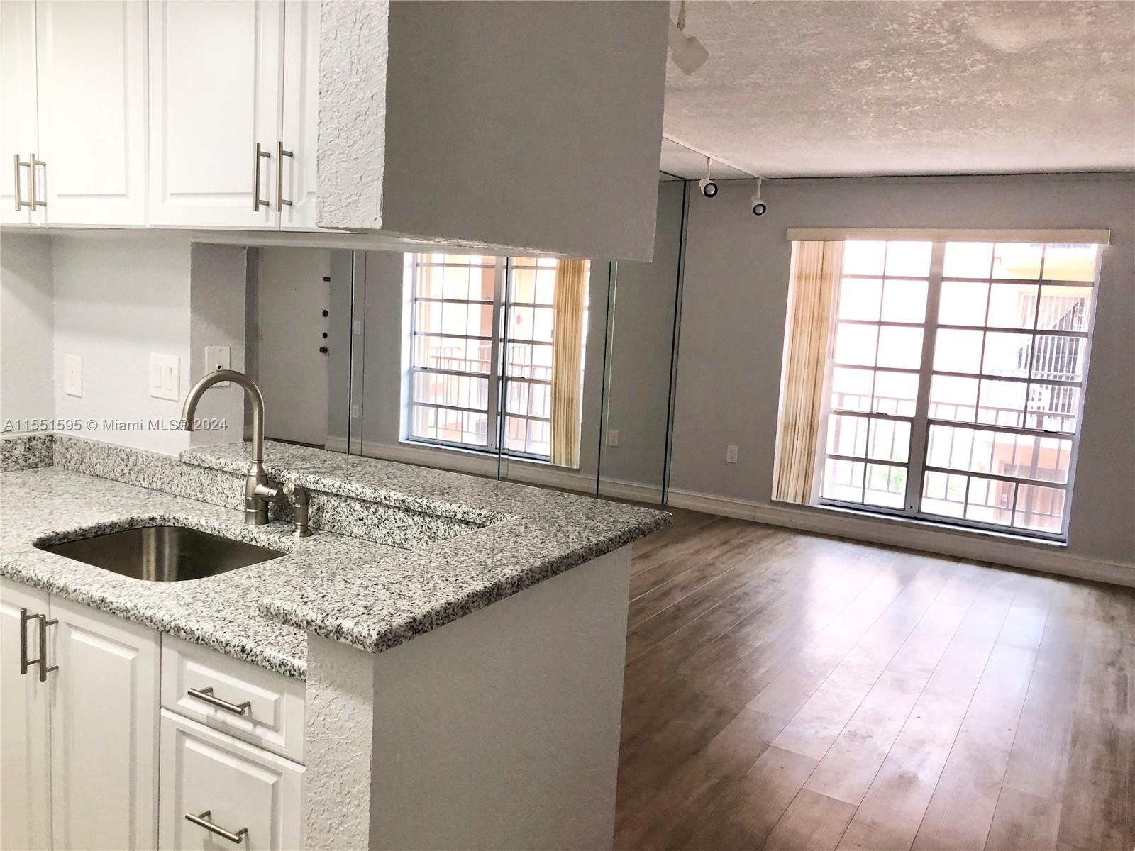 7151 Miami Lakes Dr P26, Miami Lakes, Florida 33014, 1 Bedroom Bedrooms, ,1 BathroomBathrooms,Residentiallease,For Rent,7151 Miami Lakes Dr P26,A11551595
