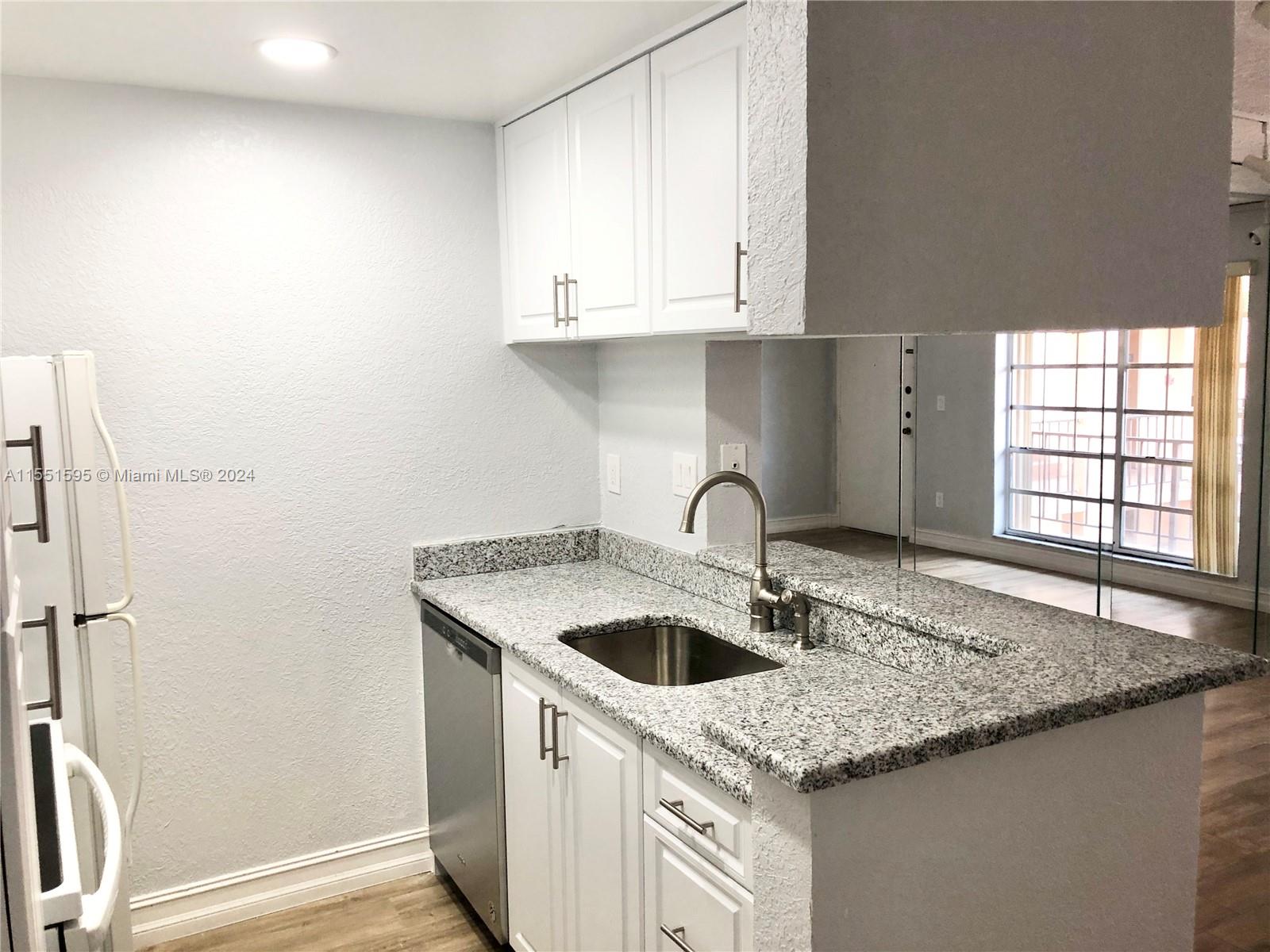 7151 Miami Lakes Dr P26, Miami Lakes, Florida 33014, 1 Bedroom Bedrooms, ,1 BathroomBathrooms,Residentiallease,For Rent,7151 Miami Lakes Dr P26,A11551595