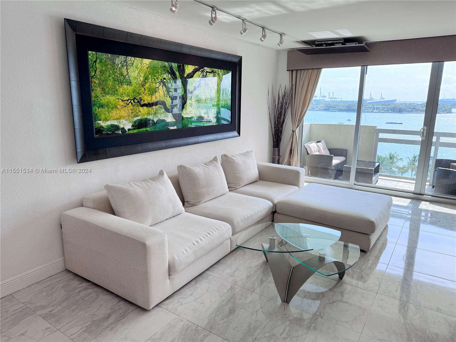 1500 Bay Rd 920S, Miami Beach, Florida 33139, 1 Bedroom Bedrooms, ,1 BathroomBathrooms,Residentiallease,For Rent,1500 Bay Rd 920S,A11551534