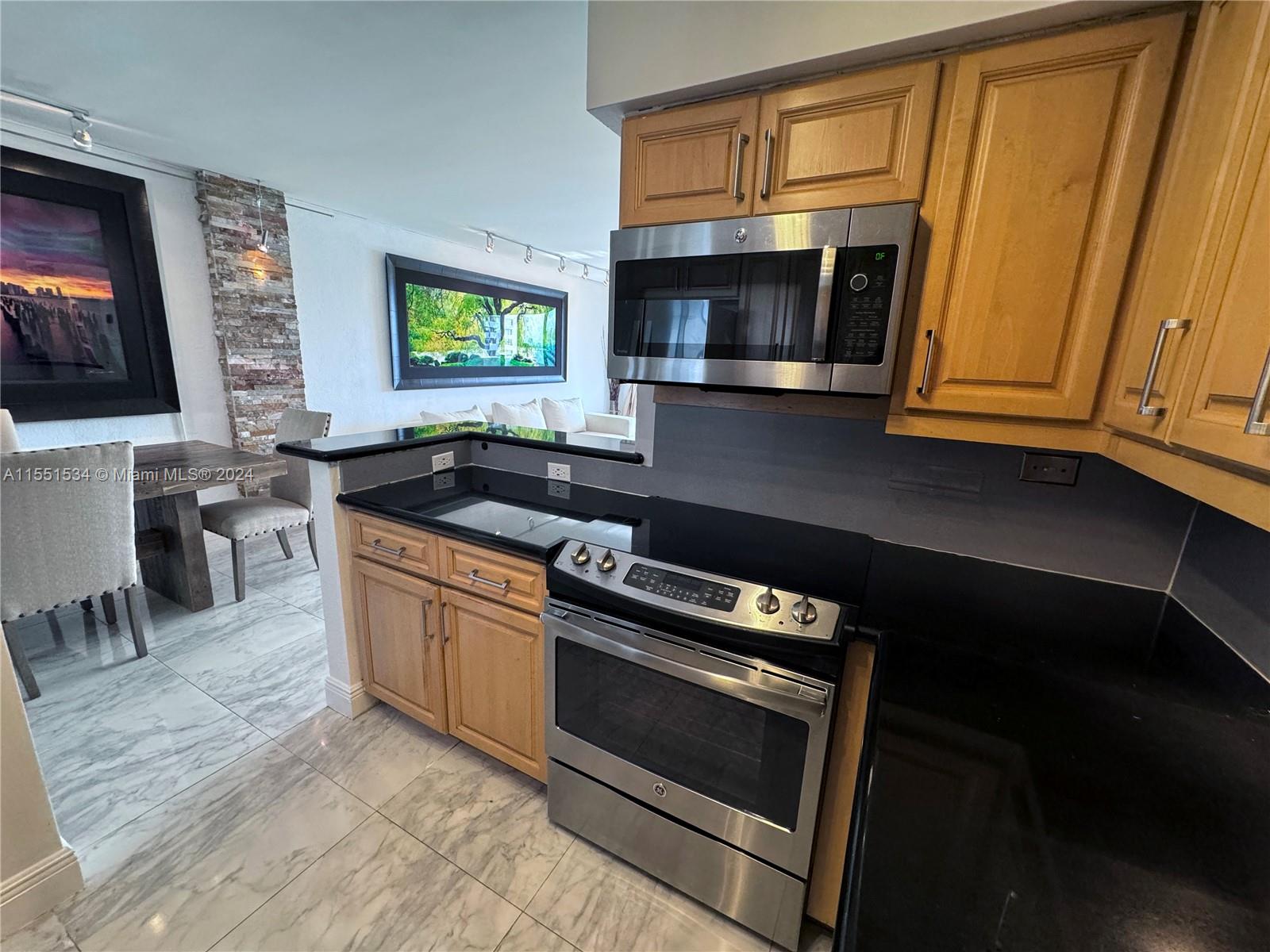 1500 Bay Rd 920S, Miami Beach, Florida 33139, 1 Bedroom Bedrooms, ,1 BathroomBathrooms,Residentiallease,For Rent,1500 Bay Rd 920S,A11551534