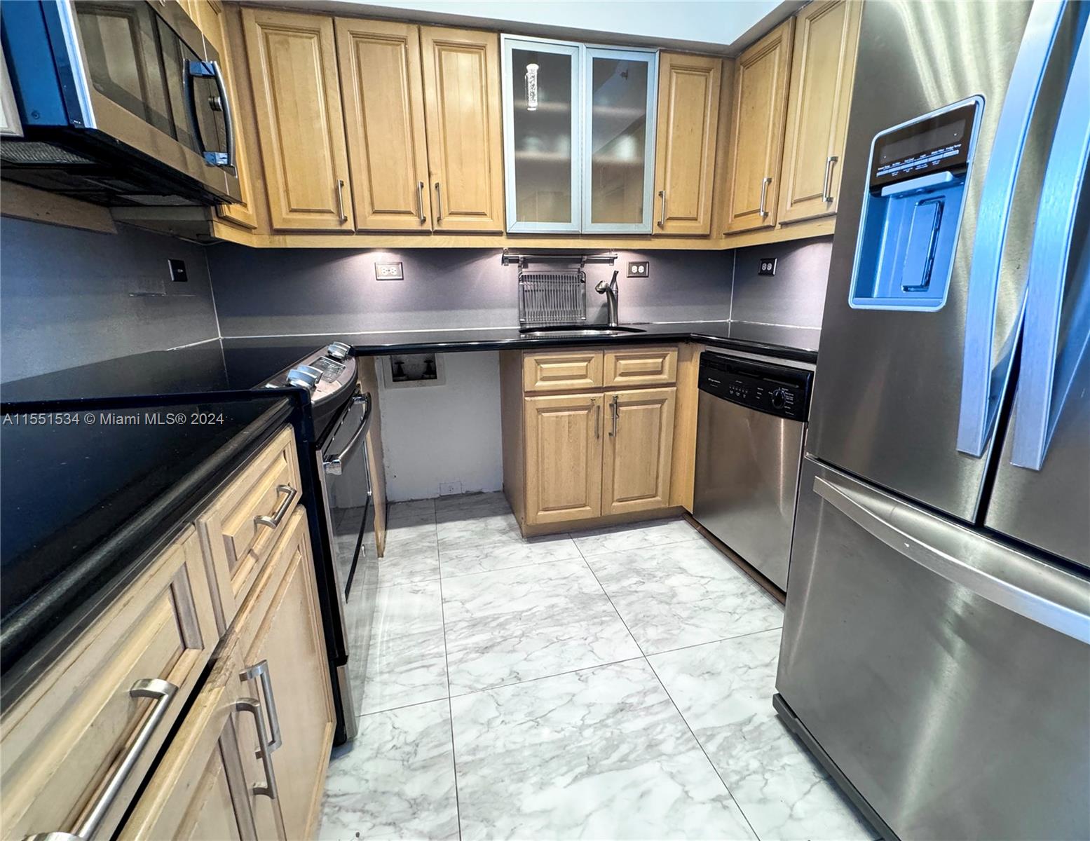 1500 Bay Rd 920S, Miami Beach, Florida 33139, 1 Bedroom Bedrooms, ,1 BathroomBathrooms,Residentiallease,For Rent,1500 Bay Rd 920S,A11551534