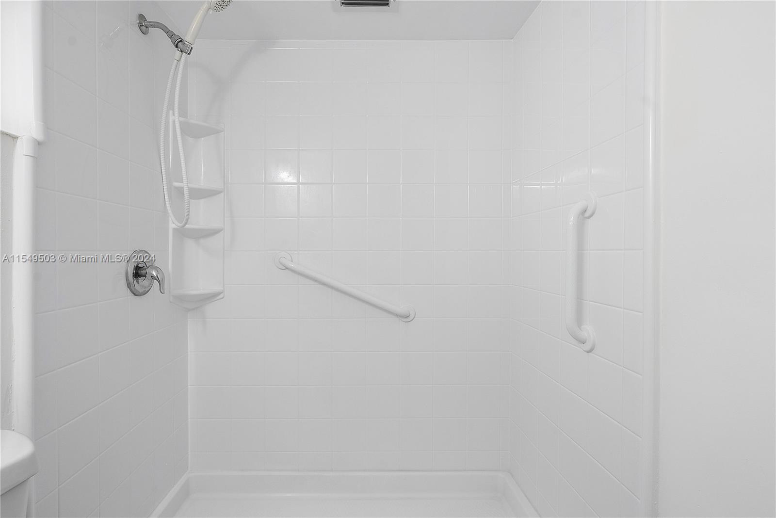 2191 1st Court, Boynton Beach, FL, 33435 United States, 1 Bedroom Bedrooms, ,1 BathroomBathrooms,Residential,For Sale,1st Court,A11549503