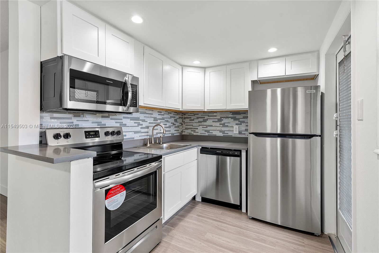 2191 1st Court, Boynton Beach, FL, 33435 United States, 1 Bedroom Bedrooms, ,1 BathroomBathrooms,Residential,For Sale,1st Court,A11549503