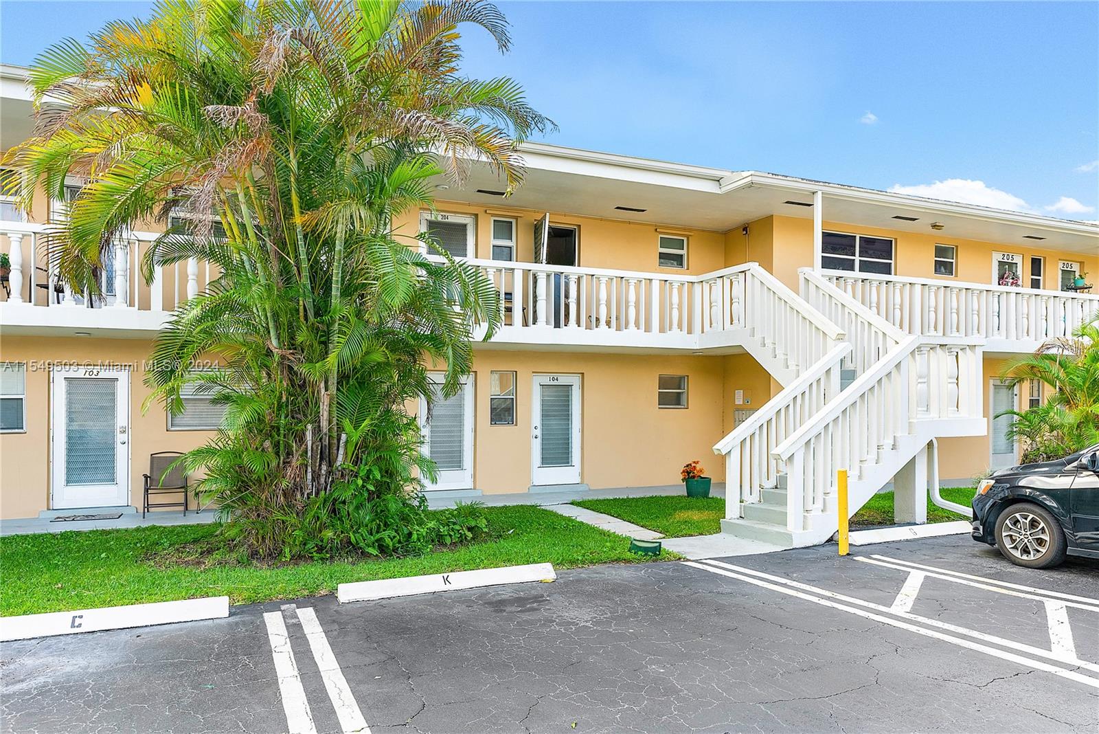 2191 1st Court, Boynton Beach, FL, 33435 United States, 1 Bedroom Bedrooms, ,1 BathroomBathrooms,Residential,For Sale,1st Court,A11549503