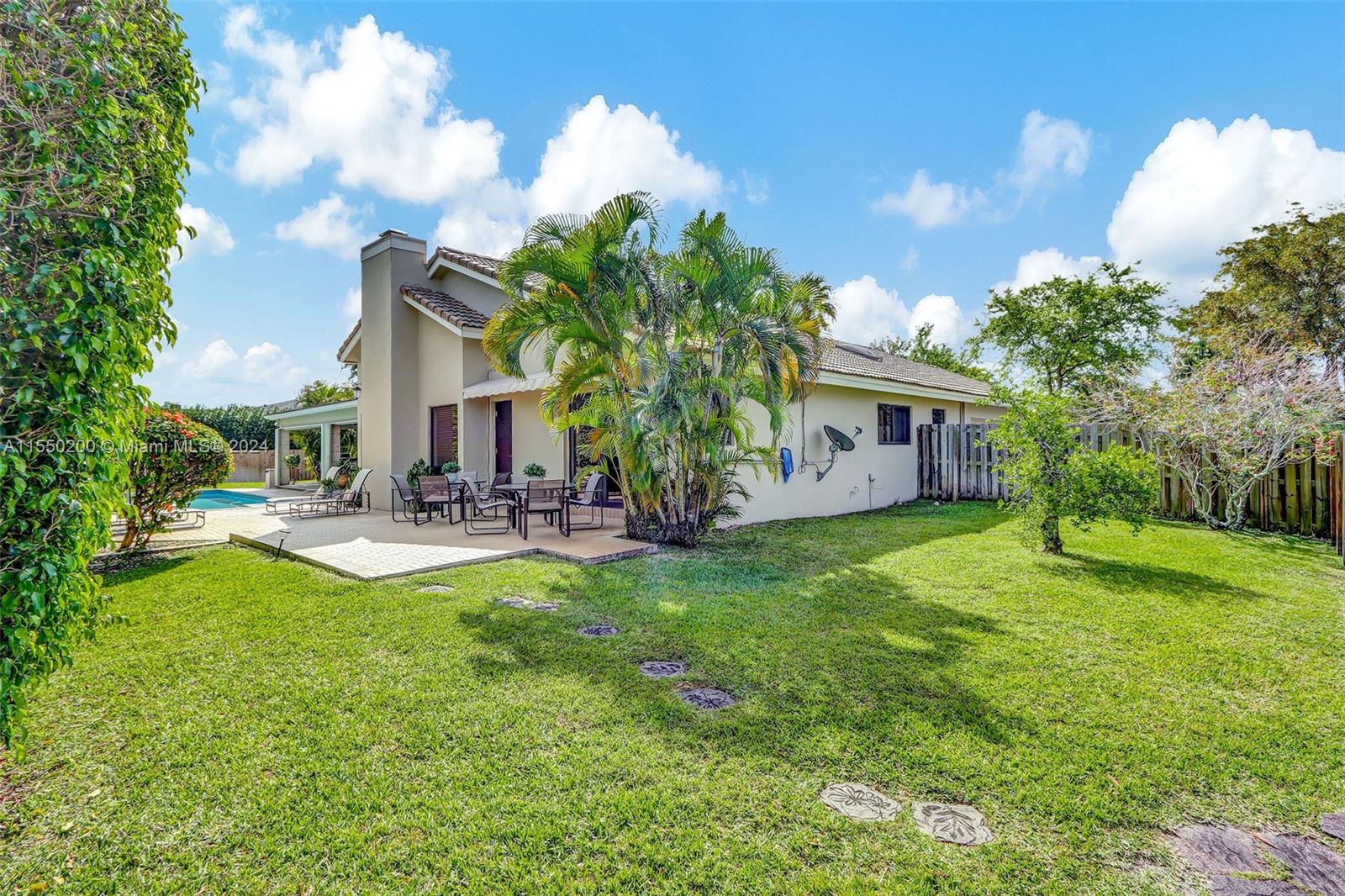 9991 127th Ter, Miami, FL, 33176 United States, 5 Bedrooms Bedrooms, ,4 BathroomsBathrooms,Residential,For Sale,127th Ter,A11550200