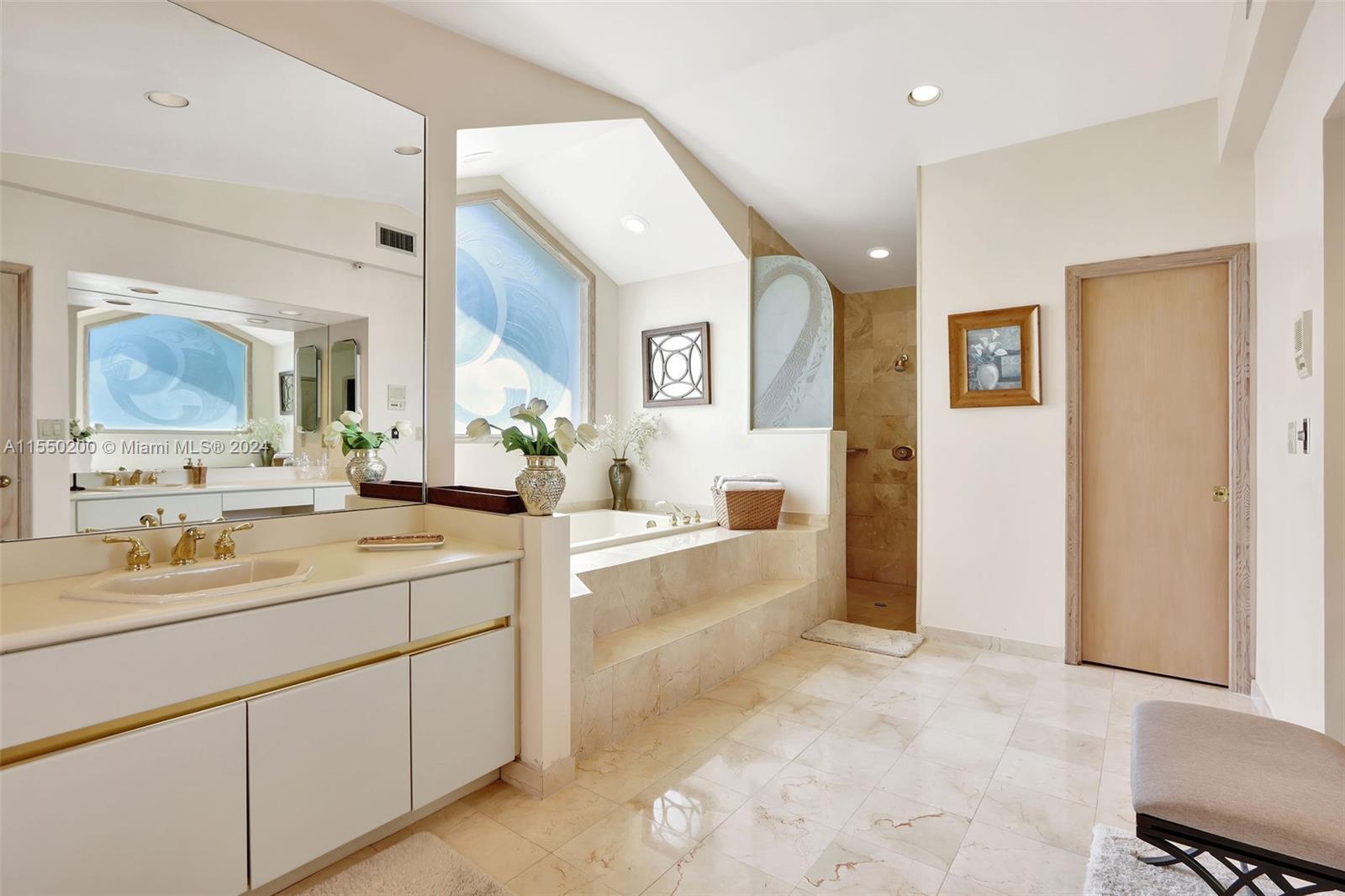 9991 127th Ter, Miami, FL, 33176 United States, 5 Bedrooms Bedrooms, ,4 BathroomsBathrooms,Residential,For Sale,127th Ter,A11550200