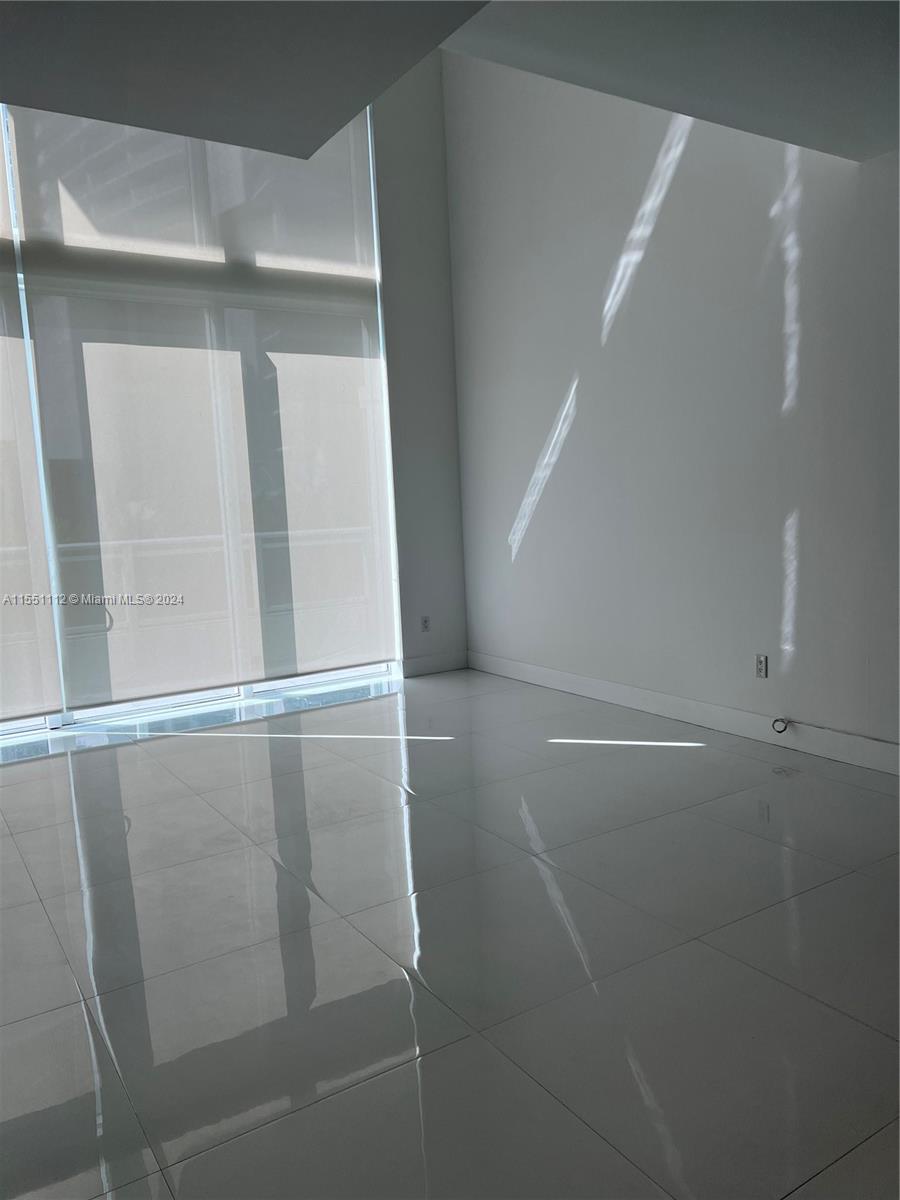 1080 Brickell Ave 309, Miami, Florida 33131, 1 Bedroom Bedrooms, ,1 BathroomBathrooms,Residentiallease,For Rent,1080 Brickell Ave 309,A11551112