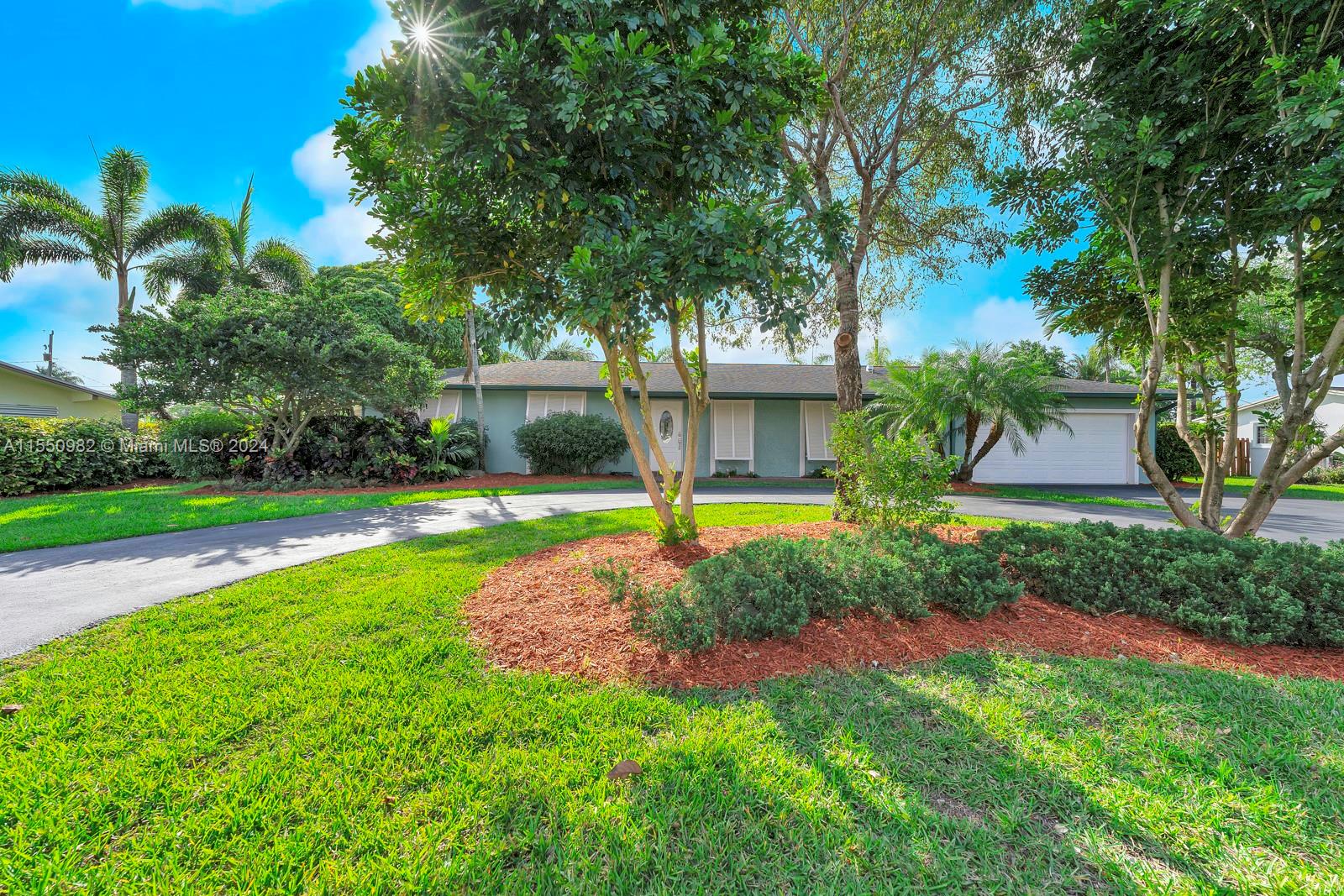 27440 SW 165th Ave  For Sale A11550982, FL