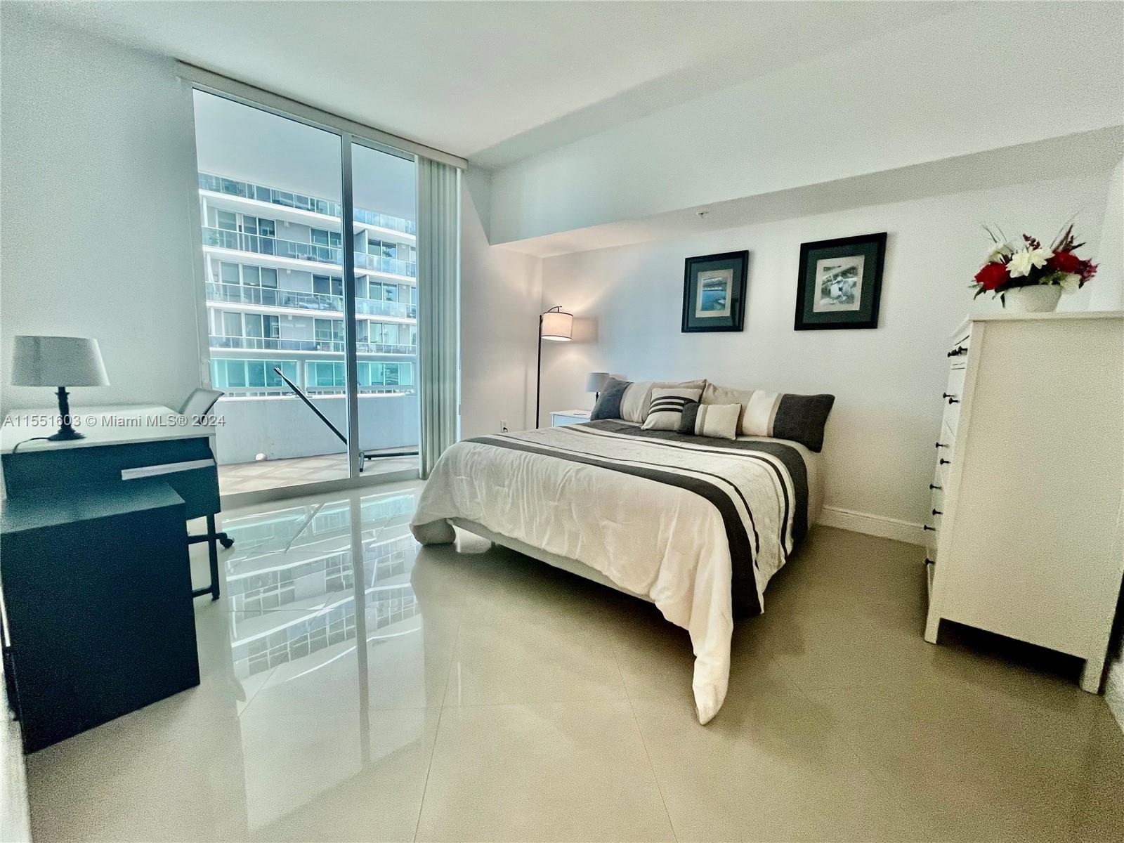 1800 N Bayshore Dr 814, Miami, Florida 33132, 2 Bedrooms Bedrooms, ,2 BathroomsBathrooms,Residentiallease,For Rent,1800 N Bayshore Dr 814,A11551603