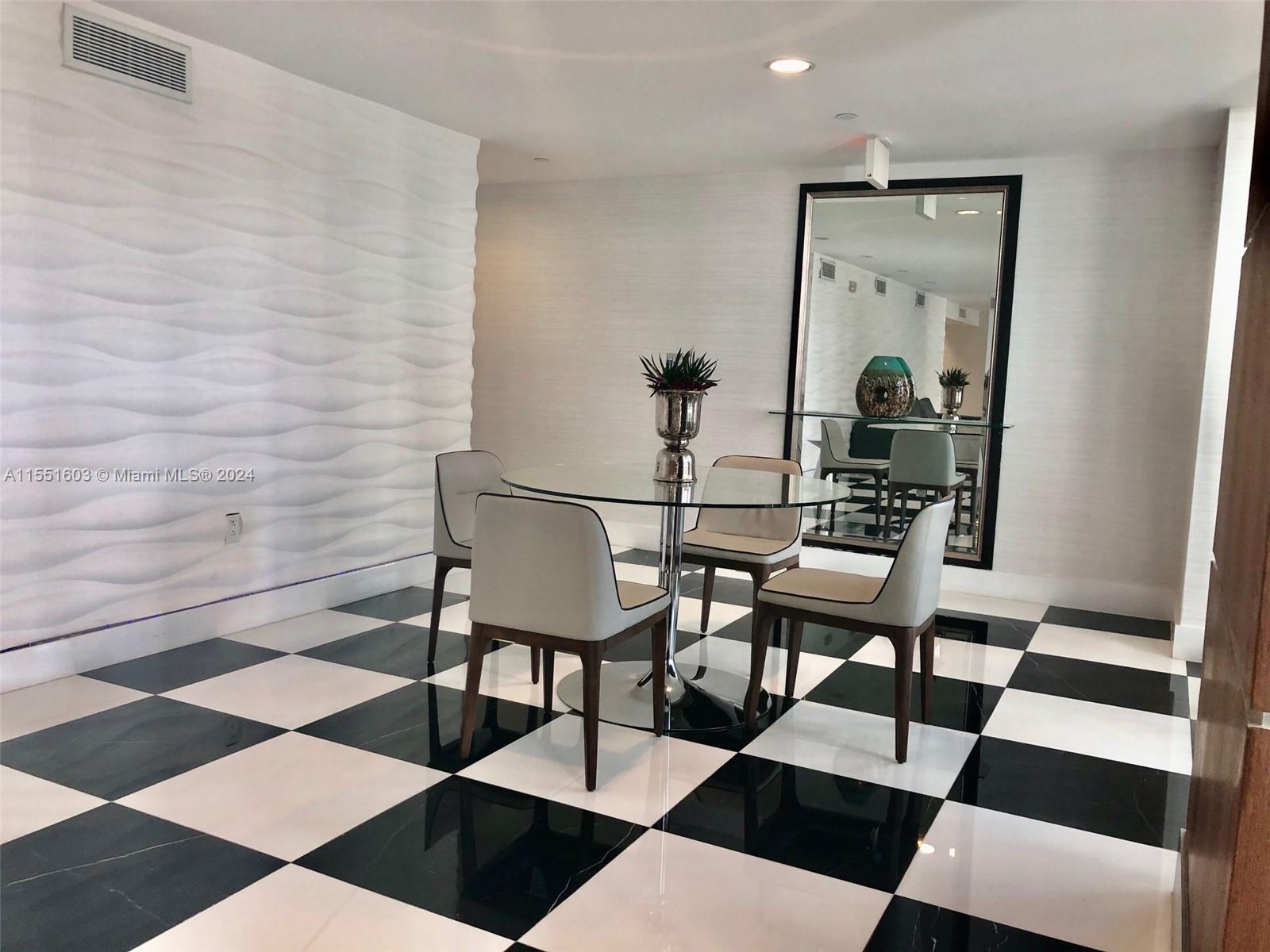 1800 N Bayshore Dr 814, Miami, Florida 33132, 2 Bedrooms Bedrooms, ,2 BathroomsBathrooms,Residentiallease,For Rent,1800 N Bayshore Dr 814,A11551603