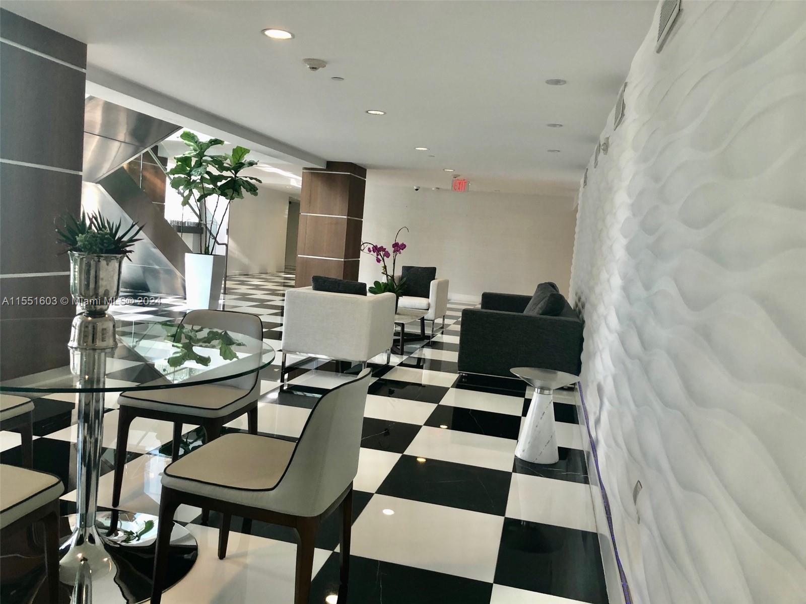 1800 N Bayshore Dr 814, Miami, Florida 33132, 2 Bedrooms Bedrooms, ,2 BathroomsBathrooms,Residentiallease,For Rent,1800 N Bayshore Dr 814,A11551603