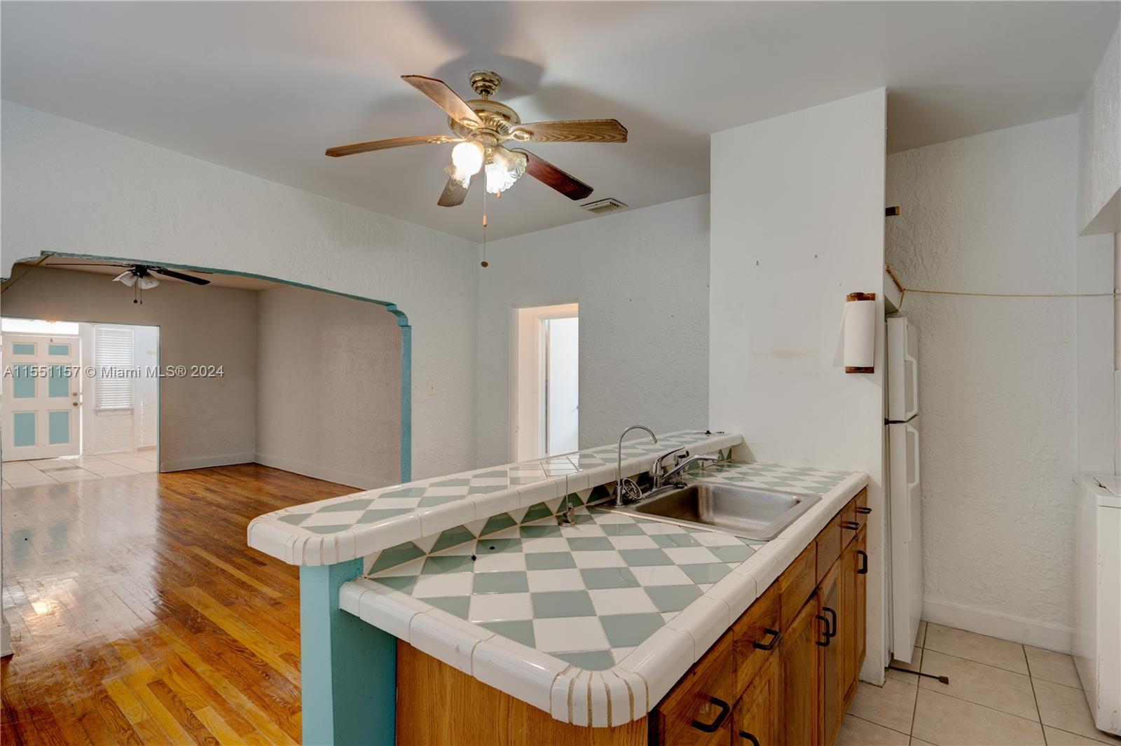 2420 34th St, Miami, FL, 33142 United States, 4 Bedrooms Bedrooms, ,4 BathroomsBathrooms,Residential,For Sale,34th St,A11551157