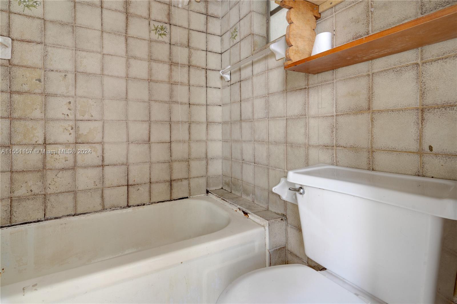 2420 34th St, Miami, FL, 33142 United States, 4 Bedrooms Bedrooms, ,4 BathroomsBathrooms,Residential,For Sale,34th St,A11551157