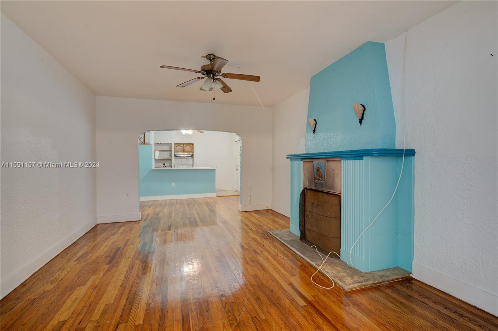 2420 34th St, Miami, FL, 33142 United States, 4 Bedrooms Bedrooms, ,4 BathroomsBathrooms,Residential,For Sale,34th St,A11551157