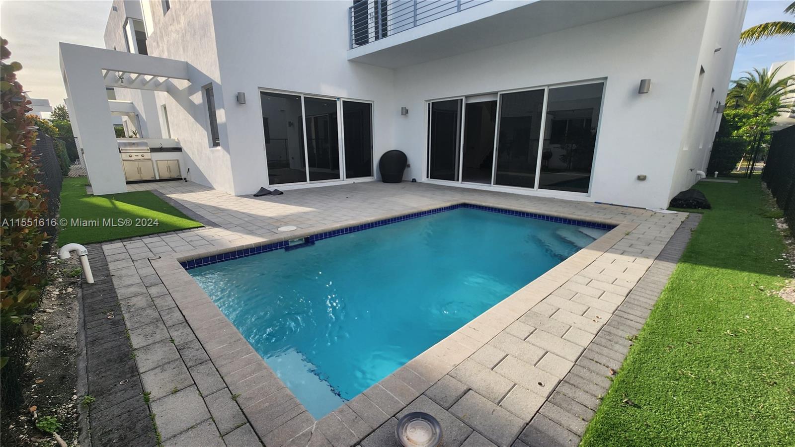 Doral, FL, 33178 United States, 4 Bedrooms Bedrooms, ,4 BathroomsBathrooms,Residential,For Sale,A11551616