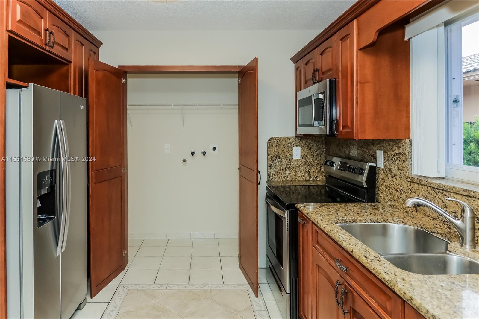6746 15th St, Miami, FL, 33144 United States, 3 Bedrooms Bedrooms, ,2 BathroomsBathrooms,Residential,For Sale,15th St,A11551589