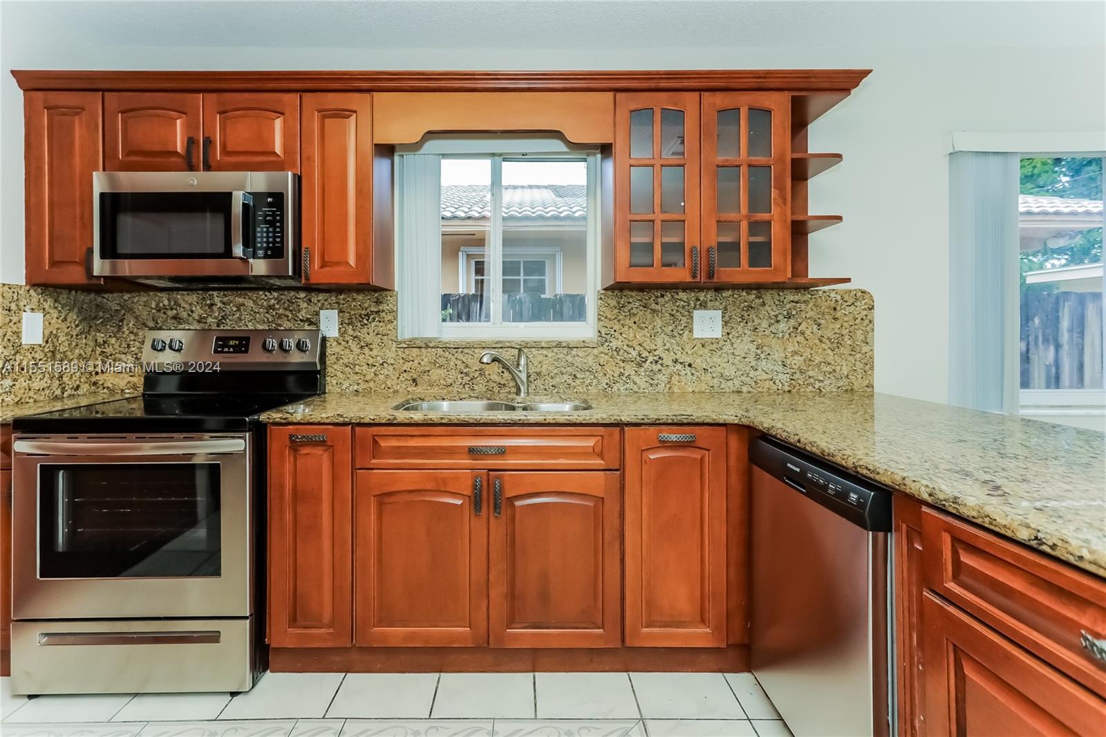 6746 15th St, Miami, FL, 33144 United States, 3 Bedrooms Bedrooms, ,2 BathroomsBathrooms,Residential,For Sale,15th St,A11551589
